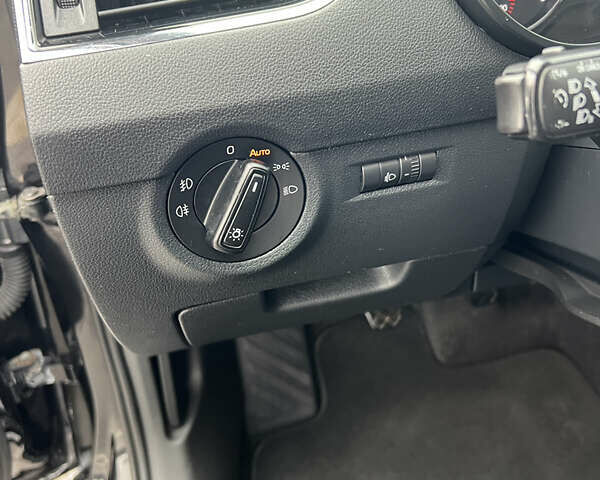 Шкода Октавія 2016 у Мукачеве на Automoto.ua Чорний Шкода Октавія, об'ємом двигуна 1.6 л та пробігом 257 тис. км за 11950 $, фото 12 на Automoto.ua