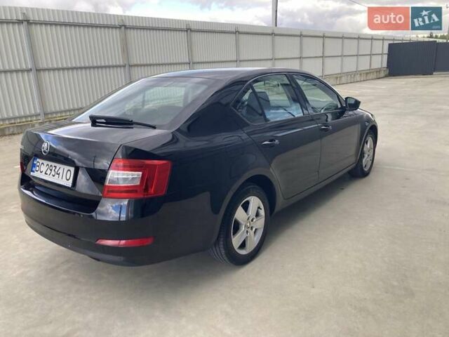 Черный Шкода Октавия, объемом двигателя 2 л и пробегом 294 тыс. км за 11800 $, фото 5 на Automoto.ua