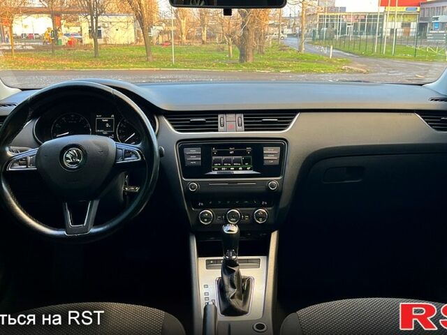 Черный Шкода Октавия, объемом двигателя 1.4 л и пробегом 319 тыс. км за 10700 $, фото 9 на Automoto.ua