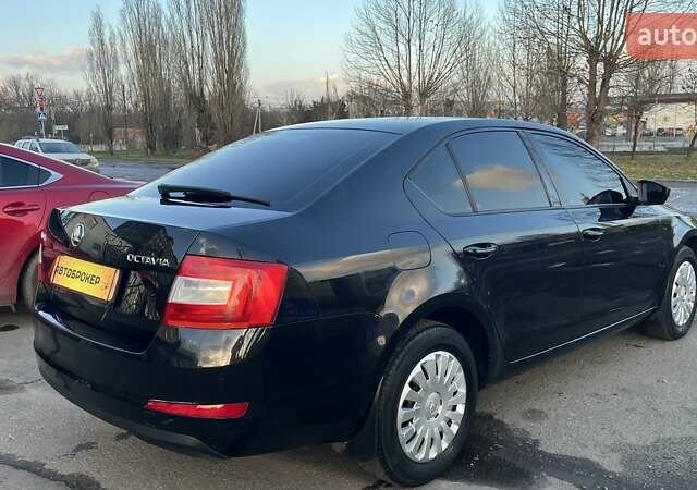 Черный Шкода Октавия, объемом двигателя 1.4 л и пробегом 319 тыс. км за 10700 $, фото 1 на Automoto.ua
