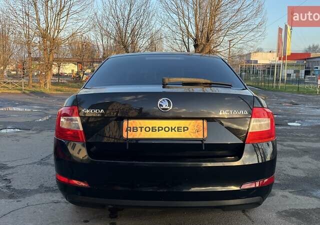 Черный Шкода Октавия, объемом двигателя 1.4 л и пробегом 319 тыс. км за 10700 $, фото 3 на Automoto.ua