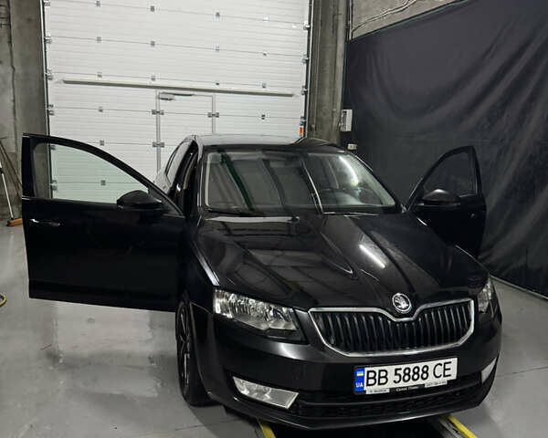 Черный Шкода Октавия, объемом двигателя 1.4 л и пробегом 154 тыс. км за 12200 $, фото 7 на Automoto.ua