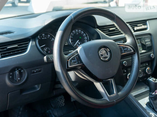 Черный Шкода Октавия, объемом двигателя 1.8 л и пробегом 211 тыс. км за 11990 $, фото 9 на Automoto.ua