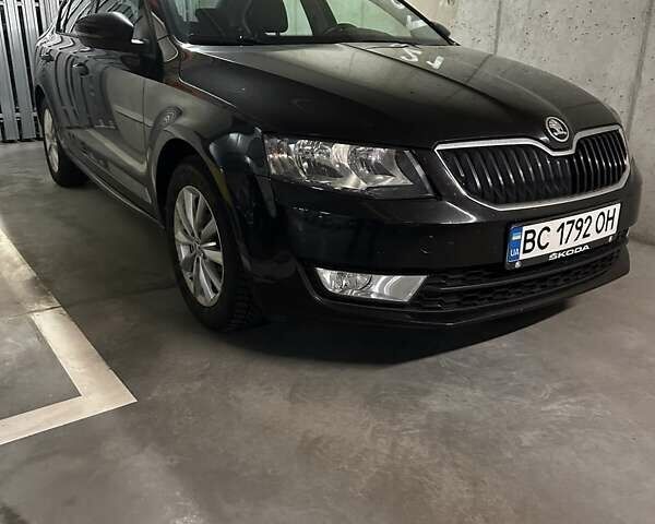 Черный Шкода Октавия, объемом двигателя 1.6 л и пробегом 208 тыс. км за 13500 $, фото 1 на Automoto.ua