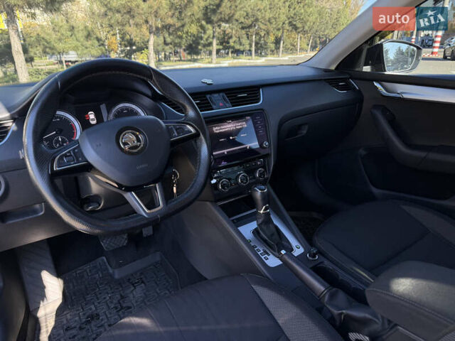 Шкода Октавія 2017 у Одесі на Automoto.ua Чорний Шкода Октавія, об'ємом двигуна 1.8 л та пробігом 260 тис. км за 14700 $, фото 24 на Automoto.ua