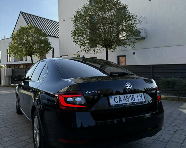 Чорний Шкода Октавія, об'ємом двигуна 1.6 л та пробігом 210 тис. км за 13900 $, фото 32 на Automoto.ua