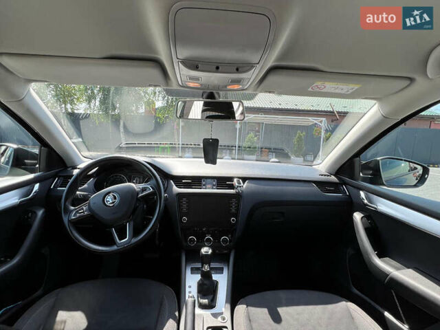 Шкода Октавія 2017 у Ужгороді на Automoto.ua Чорний Шкода Октавія, об'ємом двигуна 1.6 л та пробігом 285 тис. км за 13500 $, фото 4 на Automoto.ua