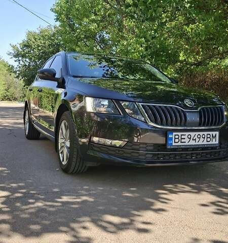Черный Шкода Октавия, объемом двигателя 1.4 л и пробегом 107 тыс. км за 14900 $, фото 2 на Automoto.ua