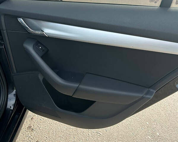 Шкода Октавія 2017 у Сумах на Automoto.ua Чорний Шкода Октавія, об'ємом двигуна 1.4 л та пробігом 124 тис. км за 13000 $, фото 16 на Automoto.ua