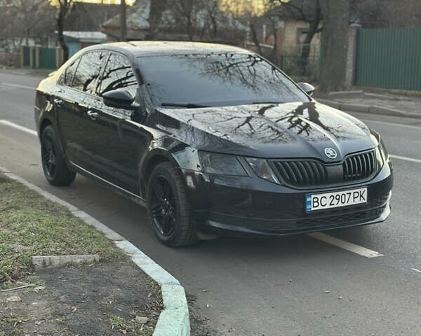 Черный Шкода Октавия, объемом двигателя 1.6 л и пробегом 296 тыс. км за 10500 $, фото 11 на Automoto.ua