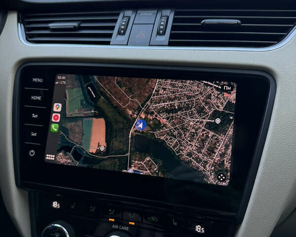 Чорний Шкода Октавія, об'ємом двигуна 1.6 л та пробігом 210 тис. км за 13900 $, фото 14 на Automoto.ua