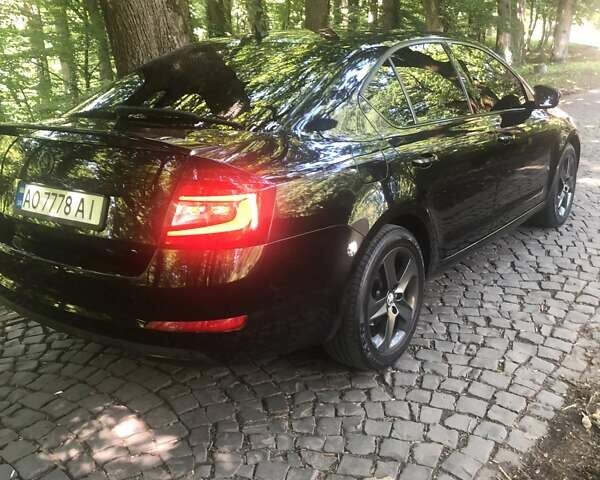 Черный Шкода Октавия, объемом двигателя 1.97 л и пробегом 235 тыс. км за 18200 $, фото 5 на Automoto.ua