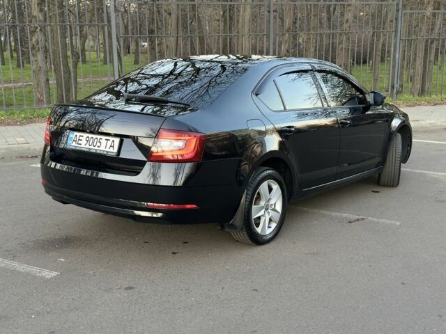 Чорний Шкода Октавія, об'ємом двигуна 1.8 л та пробігом 270 тис. км за 13999 $, фото 3 на Automoto.ua