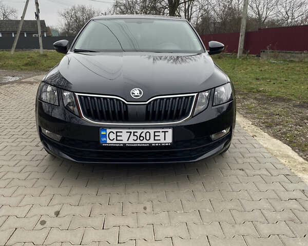 Черный Шкода Октавия, объемом двигателя 1.6 л и пробегом 269 тыс. км за 14200 $, фото 1 на Automoto.ua