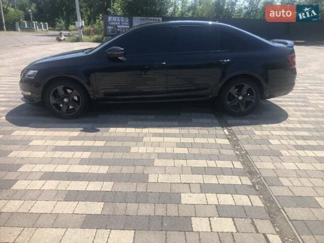 Черный Шкода Октавия, объемом двигателя 1.97 л и пробегом 235 тыс. км за 18200 $, фото 7 на Automoto.ua