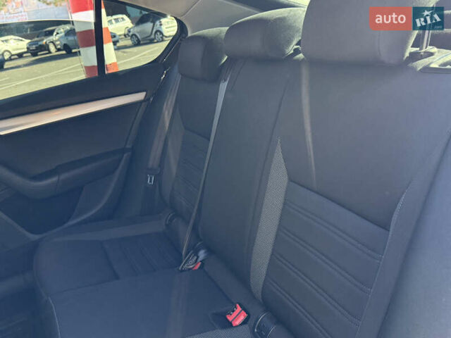 Шкода Октавія 2017 у Одесі на Automoto.ua Чорний Шкода Октавія, об'ємом двигуна 1.8 л та пробігом 260 тис. км за 14700 $, фото 19 на Automoto.ua