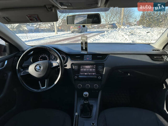 Черный Шкода Октавия, объемом двигателя 1.6 л и пробегом 296 тыс. км за 10500 $, фото 17 на Automoto.ua
