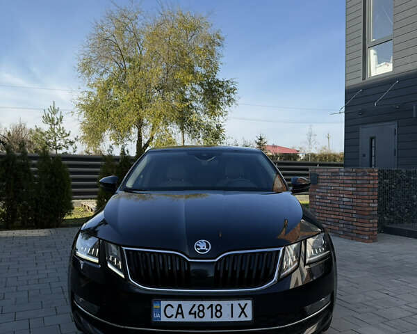 Чорний Шкода Октавія, об'ємом двигуна 1.6 л та пробігом 210 тис. км за 13900 $, фото 1 на Automoto.ua