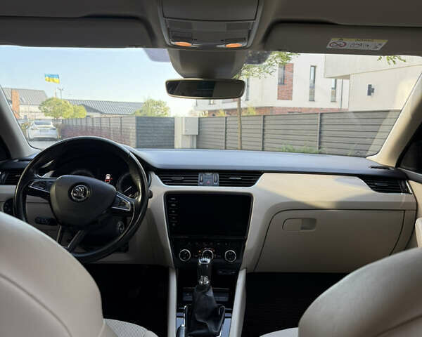 Чорний Шкода Октавія, об'ємом двигуна 1.6 л та пробігом 210 тис. км за 13900 $, фото 27 на Automoto.ua