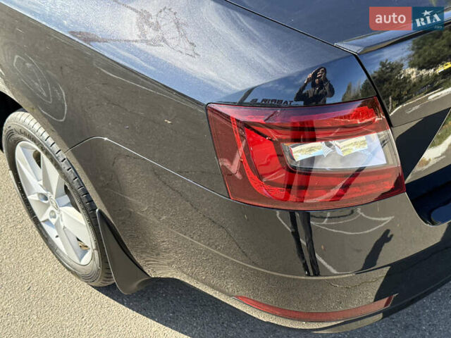 Шкода Октавія 2017 у Одесі на Automoto.ua Чорний Шкода Октавія, об'ємом двигуна 1.8 л та пробігом 260 тис. км за 14700 $, фото 9 на Automoto.ua