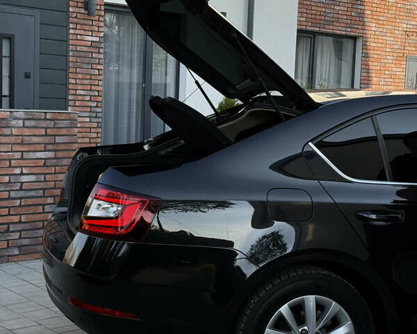 Чорний Шкода Октавія, об'ємом двигуна 1.6 л та пробігом 210 тис. км за 13900 $, фото 15 на Automoto.ua