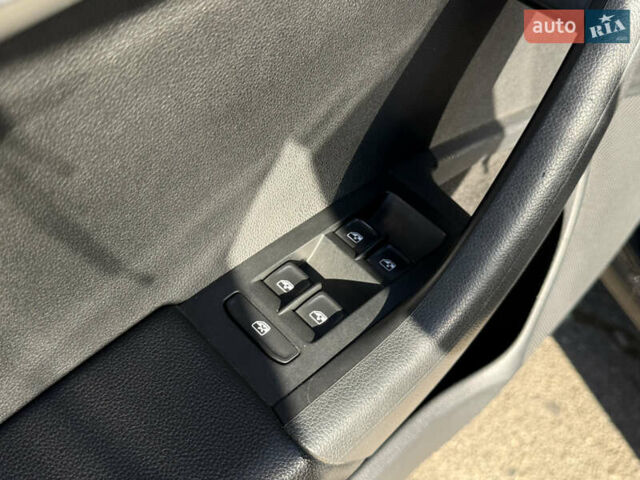 Шкода Октавія 2017 у Одесі на Automoto.ua Чорний Шкода Октавія, об'ємом двигуна 1.8 л та пробігом 260 тис. км за 14700 $, фото 15 на Automoto.ua