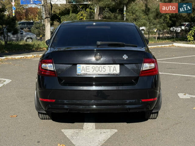 Шкода Октавія 2017 у Одесі на Automoto.ua Чорний Шкода Октавія, об'ємом двигуна 1.8 л та пробігом 260 тис. км за 14700 $, фото 5 на Automoto.ua