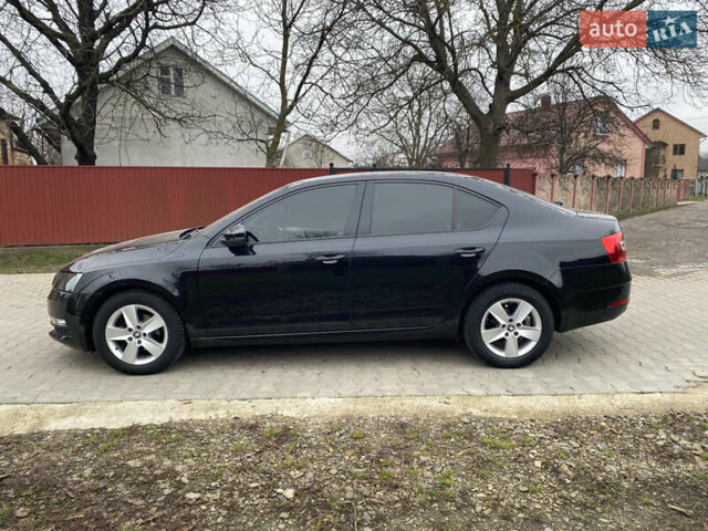 Черный Шкода Октавия, объемом двигателя 1.6 л и пробегом 269 тыс. км за 14200 $, фото 3 на Automoto.ua