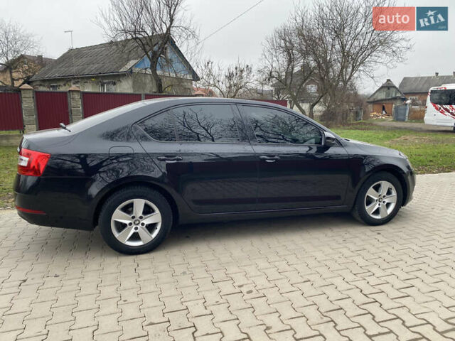 Черный Шкода Октавия, объемом двигателя 1.6 л и пробегом 269 тыс. км за 14200 $, фото 5 на Automoto.ua