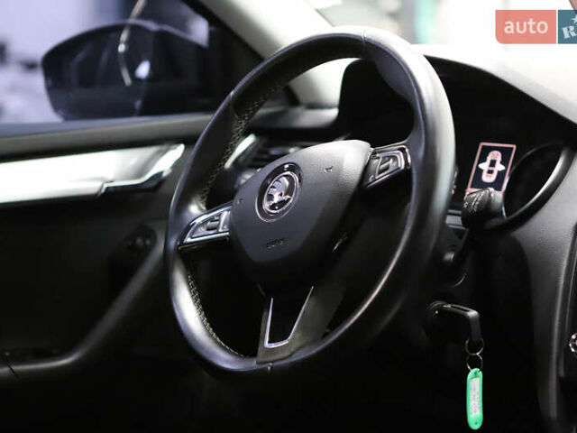 Черный Шкода Октавия, объемом двигателя 1.97 л и пробегом 163 тыс. км за 15900 $, фото 74 на Automoto.ua