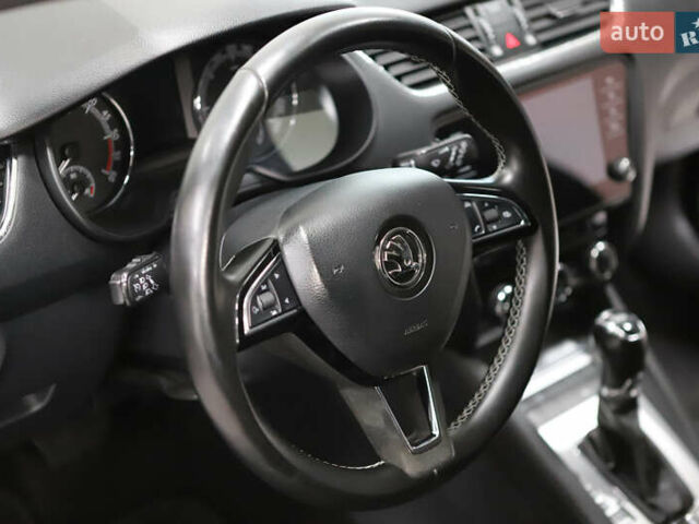 Черный Шкода Октавия, объемом двигателя 1.97 л и пробегом 163 тыс. км за 15900 $, фото 46 на Automoto.ua