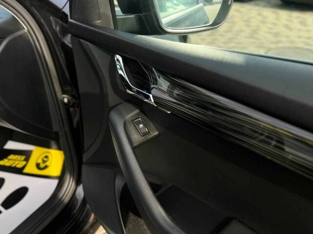 Черный Шкода Октавия, объемом двигателя 2 л и пробегом 291 тыс. км за 14900 $, фото 9 на Automoto.ua