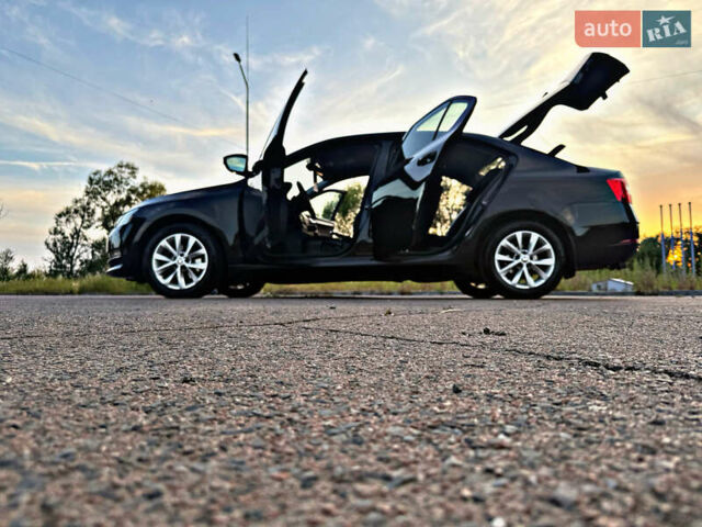 Чорний Шкода Октавія, об'ємом двигуна 2.01 л та пробігом 165 тис. км за 18550 $, фото 38 на Automoto.ua