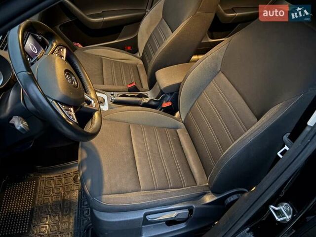 Черный Шкода Октавия, объемом двигателя 1.4 л и пробегом 117 тыс. км за 14100 $, фото 19 на Automoto.ua