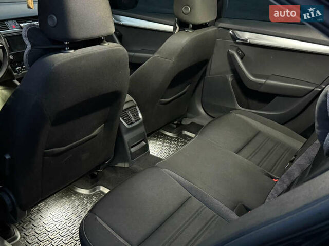 Черный Шкода Октавия, объемом двигателя 1.6 л и пробегом 61 тыс. км за 15900 $, фото 16 на Automoto.ua