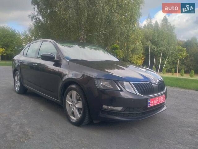Шкода Октавия 2018 в Хмельницком на Automoto.ua Черный Шкода Октавия, объемом двигателя 1.6 л и пробегом 210 тыс. км за 12999 $, фото 6 на Automoto.ua