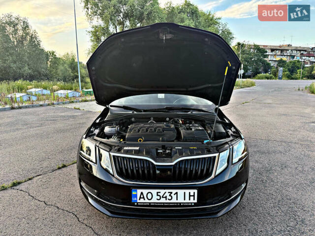 Черный Шкода Октавия, объемом двигателя 2.01 л и пробегом 165 тыс. км за 18550 $, фото 25 на Automoto.ua