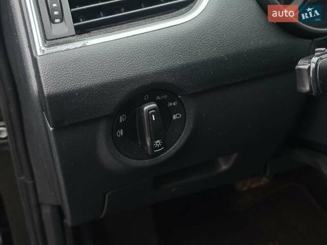 Чорний Шкода Октавія, об'ємом двигуна 2 л та пробігом 228 тис. км за 13999 $, фото 19 на Automoto.ua