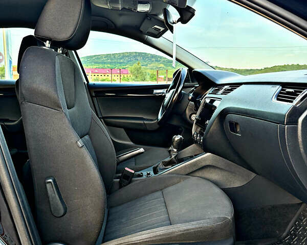 Черный Шкода Октавия, объемом двигателя 2.01 л и пробегом 165 тыс. км за 18550 $, фото 57 на Automoto.ua