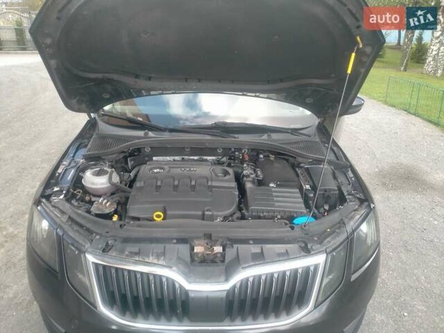 Чорний Шкода Октавія, об'ємом двигуна 1.6 л та пробігом 210 тис. км за 11900 $, фото 30 на Automoto.ua