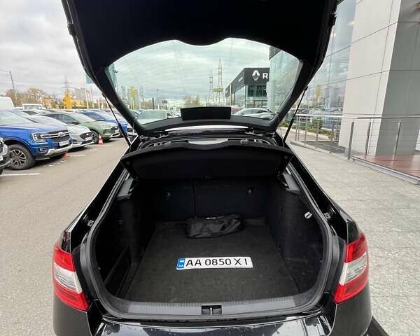 Чорний Шкода Октавія, об'ємом двигуна 1.4 л та пробігом 134 тис. км за 11878 $, фото 13 на Automoto.ua