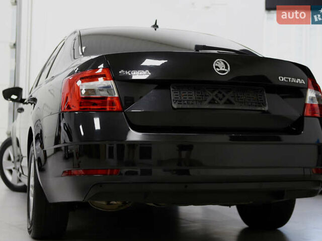 Черный Шкода Октавия, объемом двигателя 1.97 л и пробегом 163 тыс. км за 15900 $, фото 4 на Automoto.ua