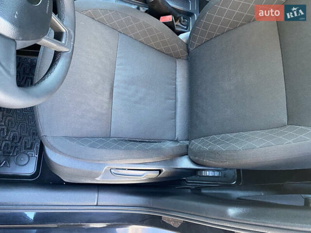 Черный Шкода Октавия, объемом двигателя 1.6 л и пробегом 232 тыс. км за 10700 $, фото 20 на Automoto.ua