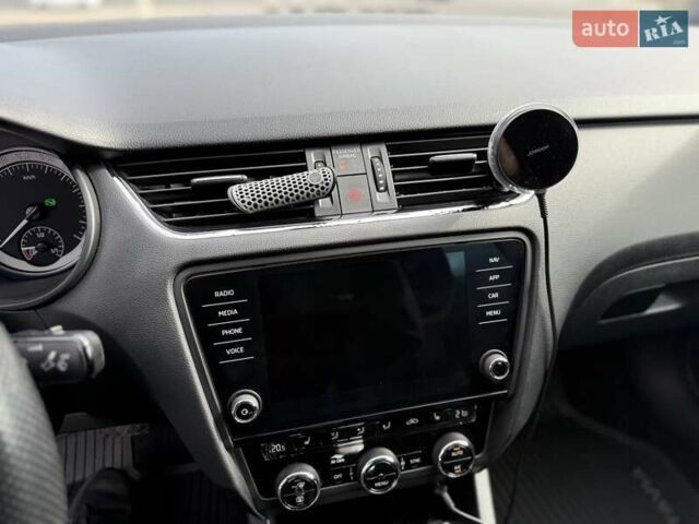 Шкода Октавия 2018 в Львове на Automoto.ua Черный Шкода Октавия, объемом двигателя 1.6 л и пробегом 247 тыс. км за 15900 $, фото 11 на Automoto.ua