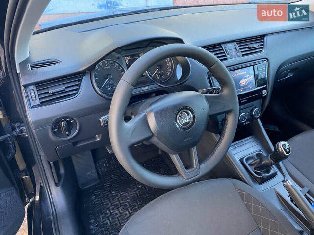 Черный Шкода Октавия, объемом двигателя 1.6 л и пробегом 232 тыс. км за 10700 $, фото 21 на Automoto.ua