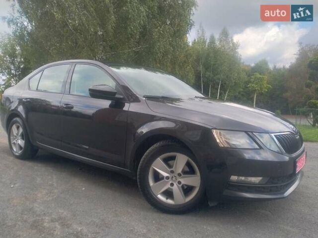 Шкода Октавия 2018 в Хмельницком на Automoto.ua Черный Шкода Октавия, объемом двигателя 1.6 л и пробегом 210 тыс. км за 12999 $, фото 17 на Automoto.ua