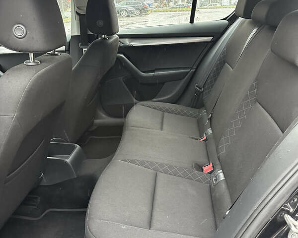 Черный Шкода Октавия, объемом двигателя 1.4 л и пробегом 119 тыс. км за 11500 $, фото 19 на Automoto.ua