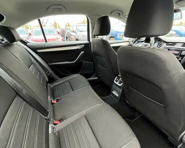 Чорний Шкода Октавія, об'ємом двигуна 1.4 л та пробігом 134 тис. км за 11878 $, фото 9 на Automoto.ua