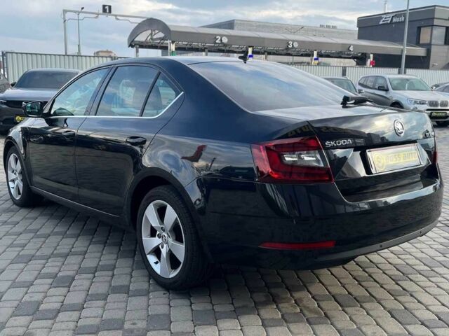 Черный Шкода Октавия, объемом двигателя 2 л и пробегом 291 тыс. км за 14900 $, фото 4 на Automoto.ua