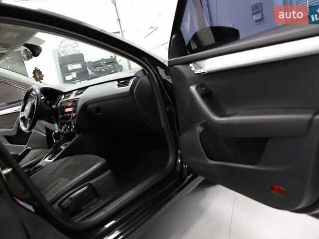 Черный Шкода Октавия, объемом двигателя 1.97 л и пробегом 163 тыс. км за 15900 $, фото 62 на Automoto.ua